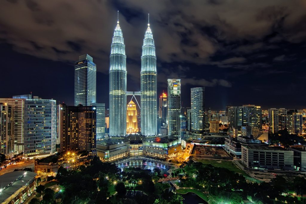 Petronas Towers At Night: Iconic Kuala Lumpur Skyline